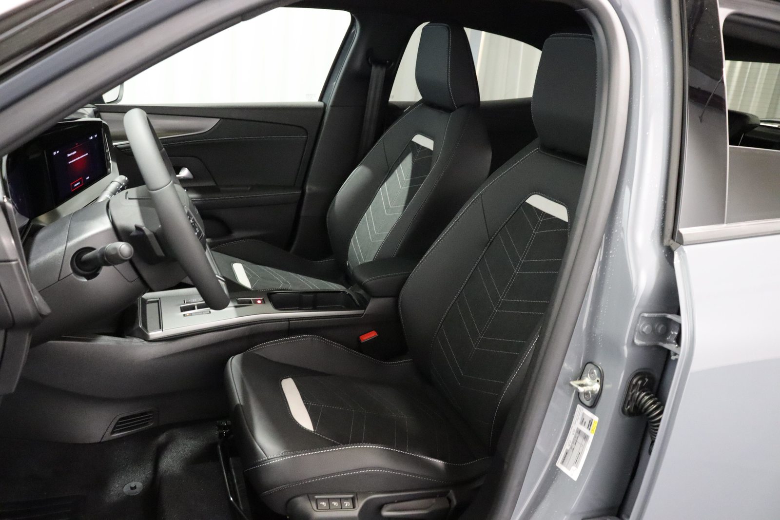 OPEL Mokka 1.2 T 145 HEV GS, Mild-Hybrid Petrol/Electric, New car, Automatic - 4