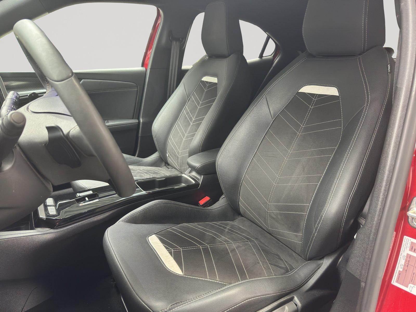 OPEL Mokka 1.2 Direct Injection Turbo Ultimate Aut. Bi-Color, Benzin, Occasion / Gebraucht, Automatik - 6