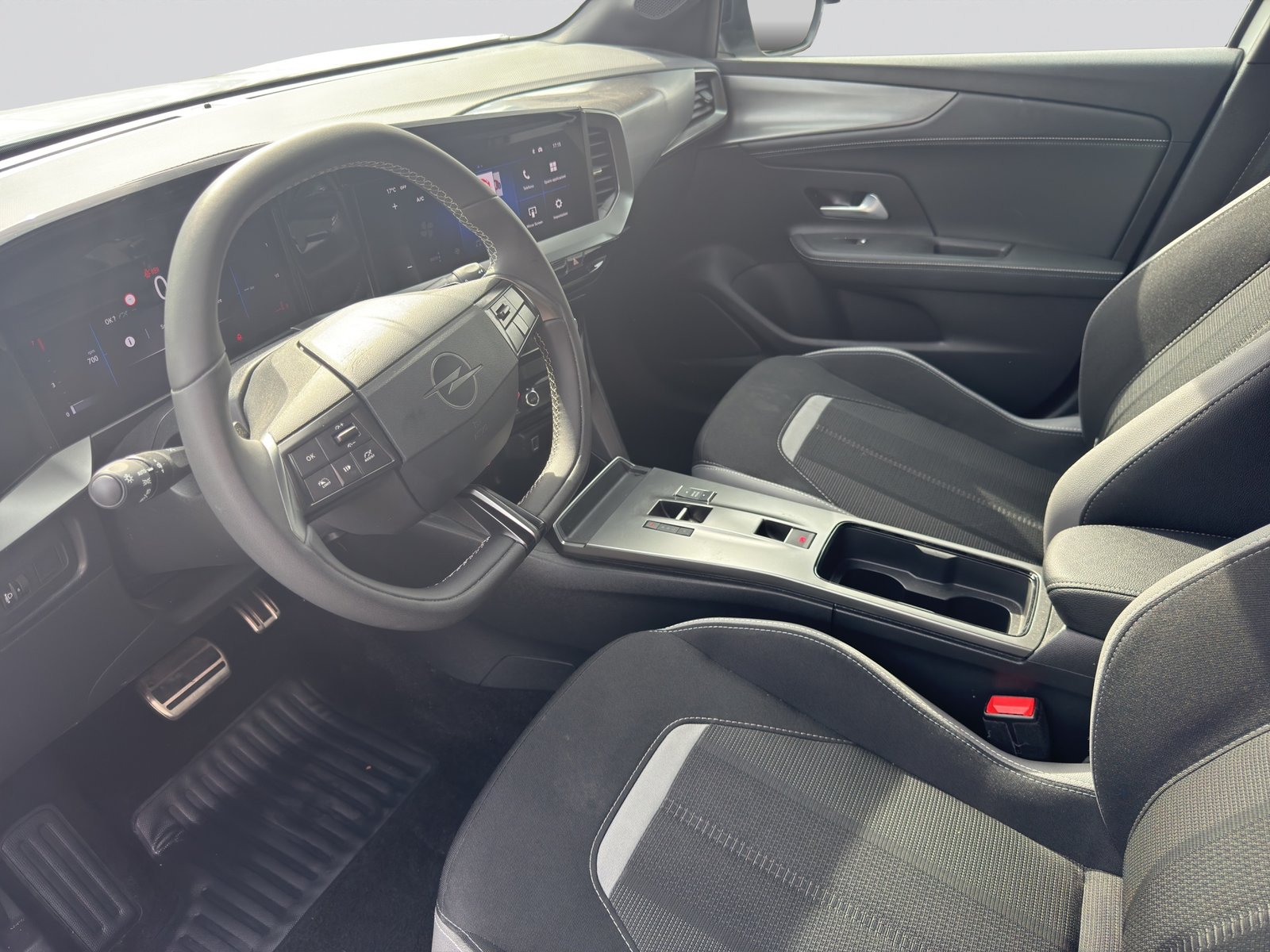 OPEL Mokka 1.2 Direct Injection Turbo GS Bi-Color Aut., Benzin, Occasion / Gebraucht, Automatik - 7