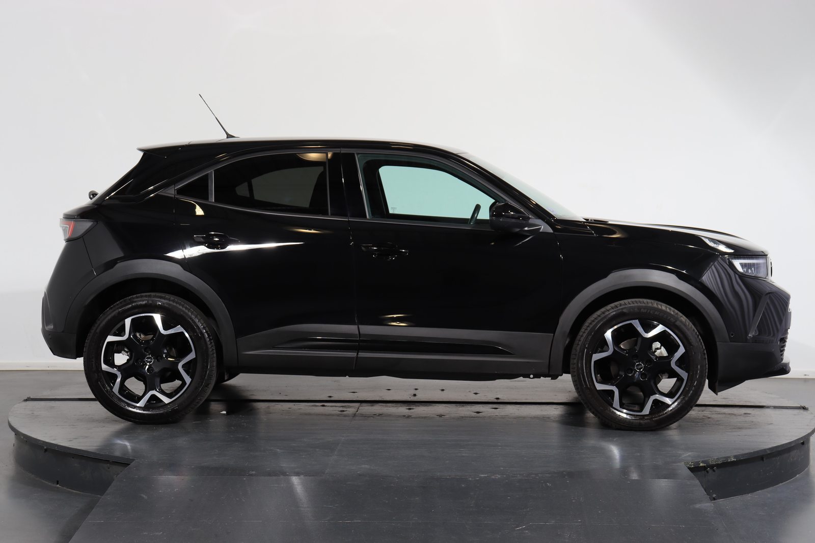 OPEL Mokka 1.2 T 130 Ultimate, Petrol, Second hand / Used, Automatic - 2