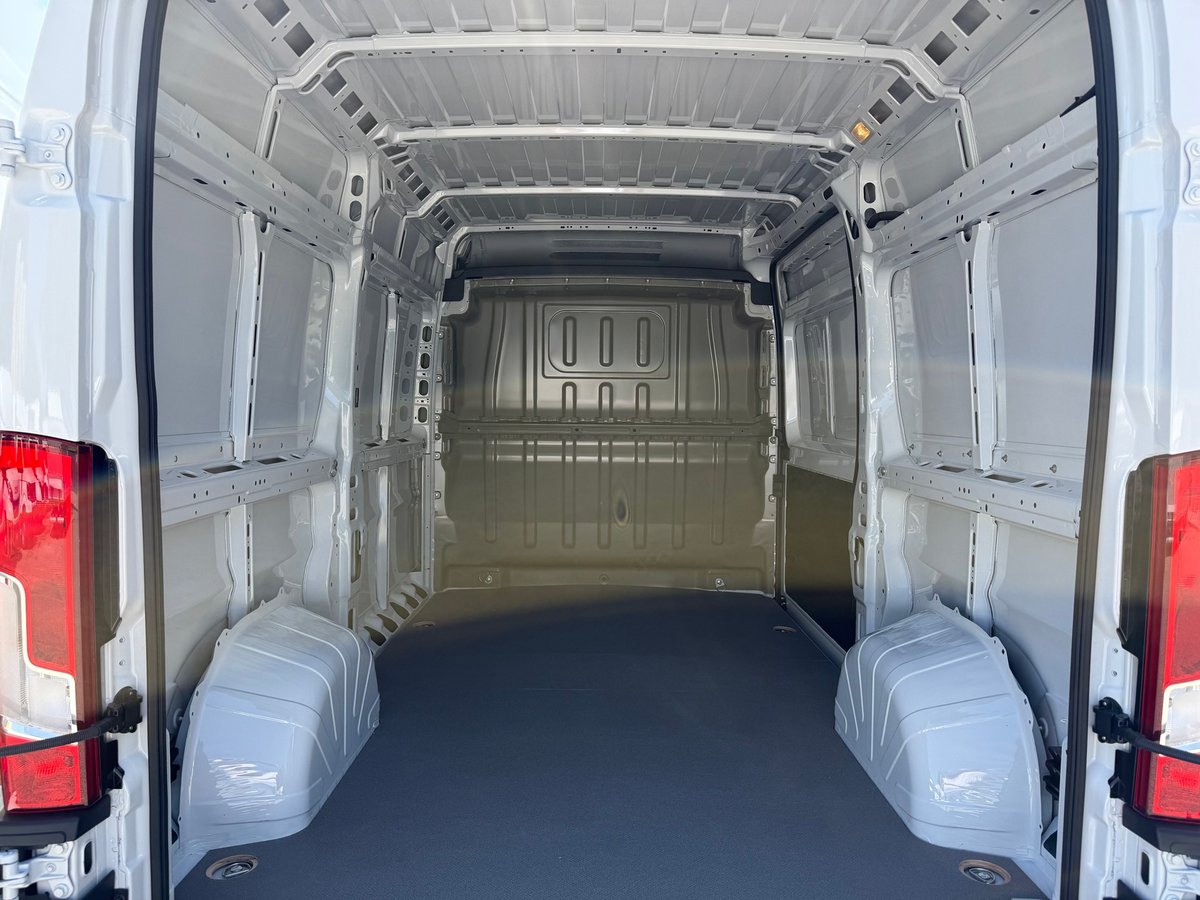 OPEL Movano 2.2 d 3.5t L2H2 140 PS neues Interieur 2025, Diesel, Neuwagen, Handschaltung - 2