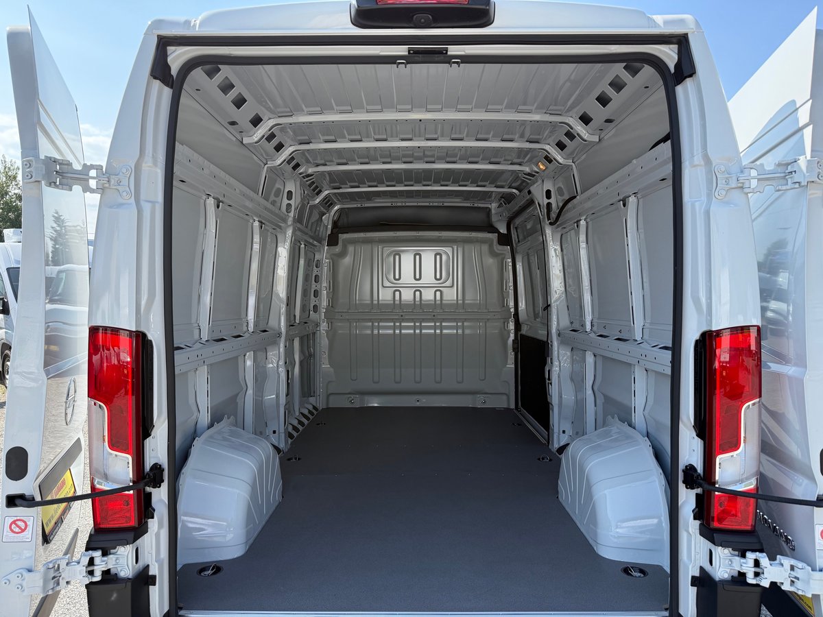 OPEL Movano 2.2 d 3.5t L3H2 140 PS neues Modell mit Holzboden, Diesel, Voiture nouvelle, Manuelle - 2