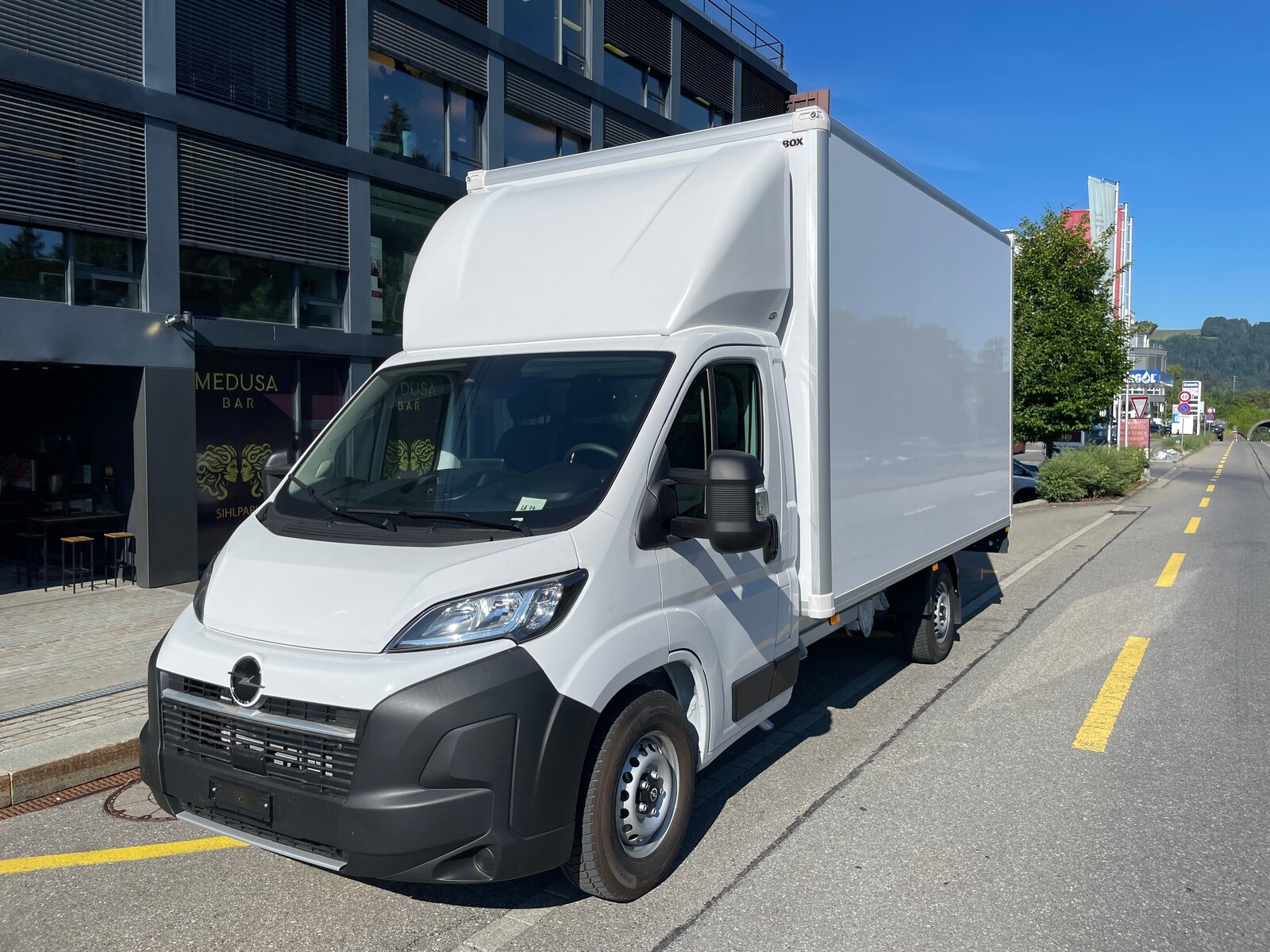 OPEL Movano 2.2 d 3,5t L4 mit AHK + Rückfahrkamera