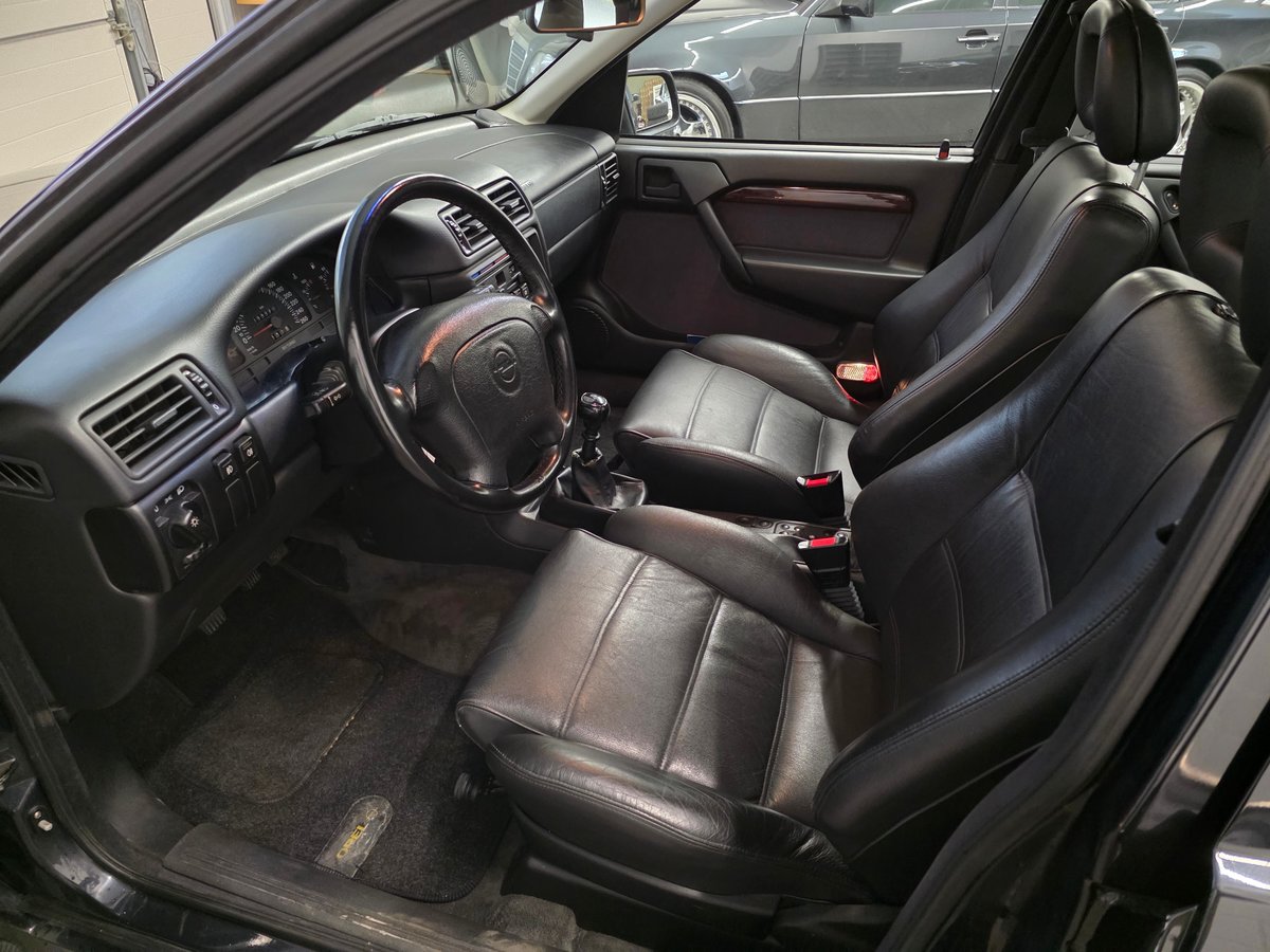 OPEL Vectra 2.0i Turbo 4x4, Benzina, Occasioni / Usate, Manuale - 4