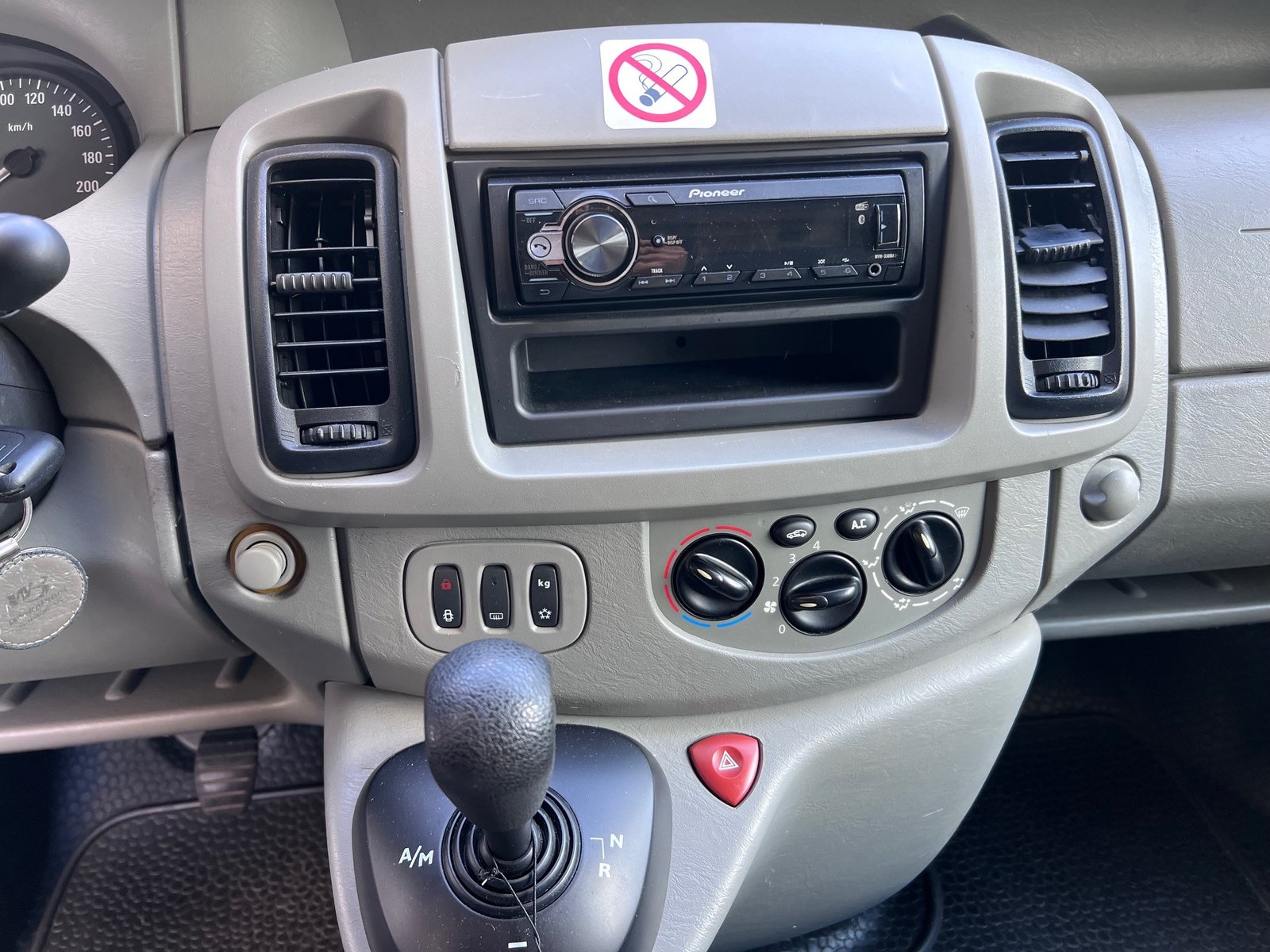 OPEL Vivaro 2.5 CDTI 2.7t, Diesel, Occasion / Gebraucht, Automat - 6