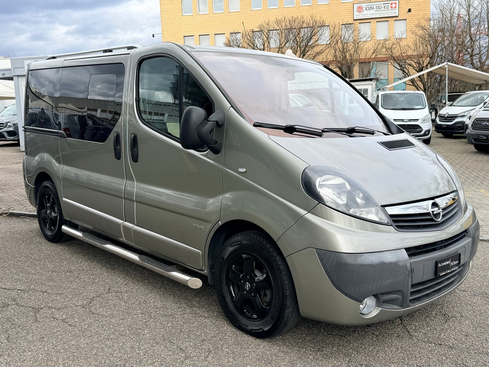 OPEL Vivaro Tour 2.0 CDTI 2.7t L1H1