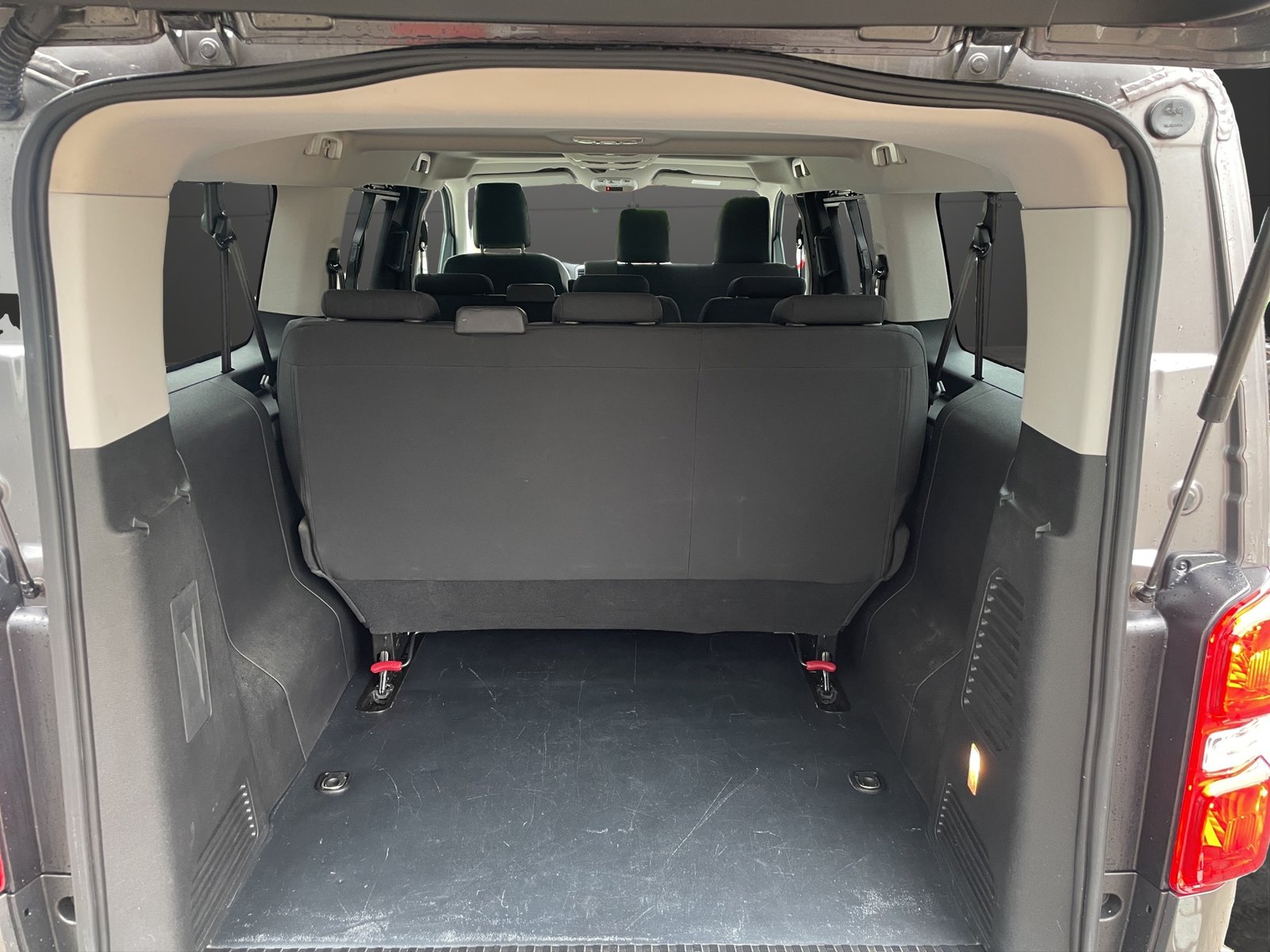 OPEL Vivaro Combi 2.0 CDTI Essentia s/s L, Diesel, Occasion / Gebraucht, Handschaltung - 7