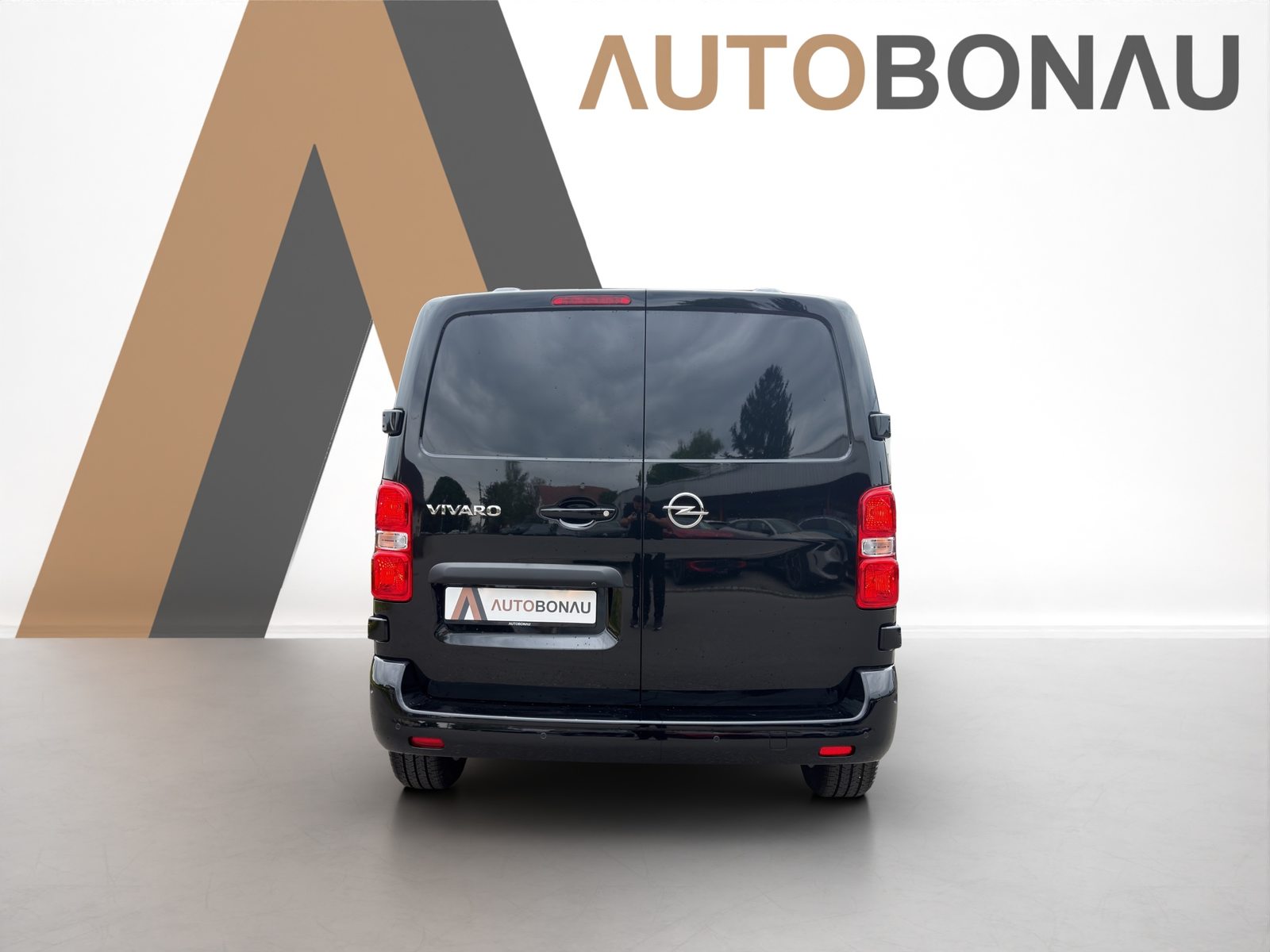 OPEL Vivaro Cargo 2.7 t M 2.0 D 144 S/S, Diesel, Second hand / Used, Automatic - 4