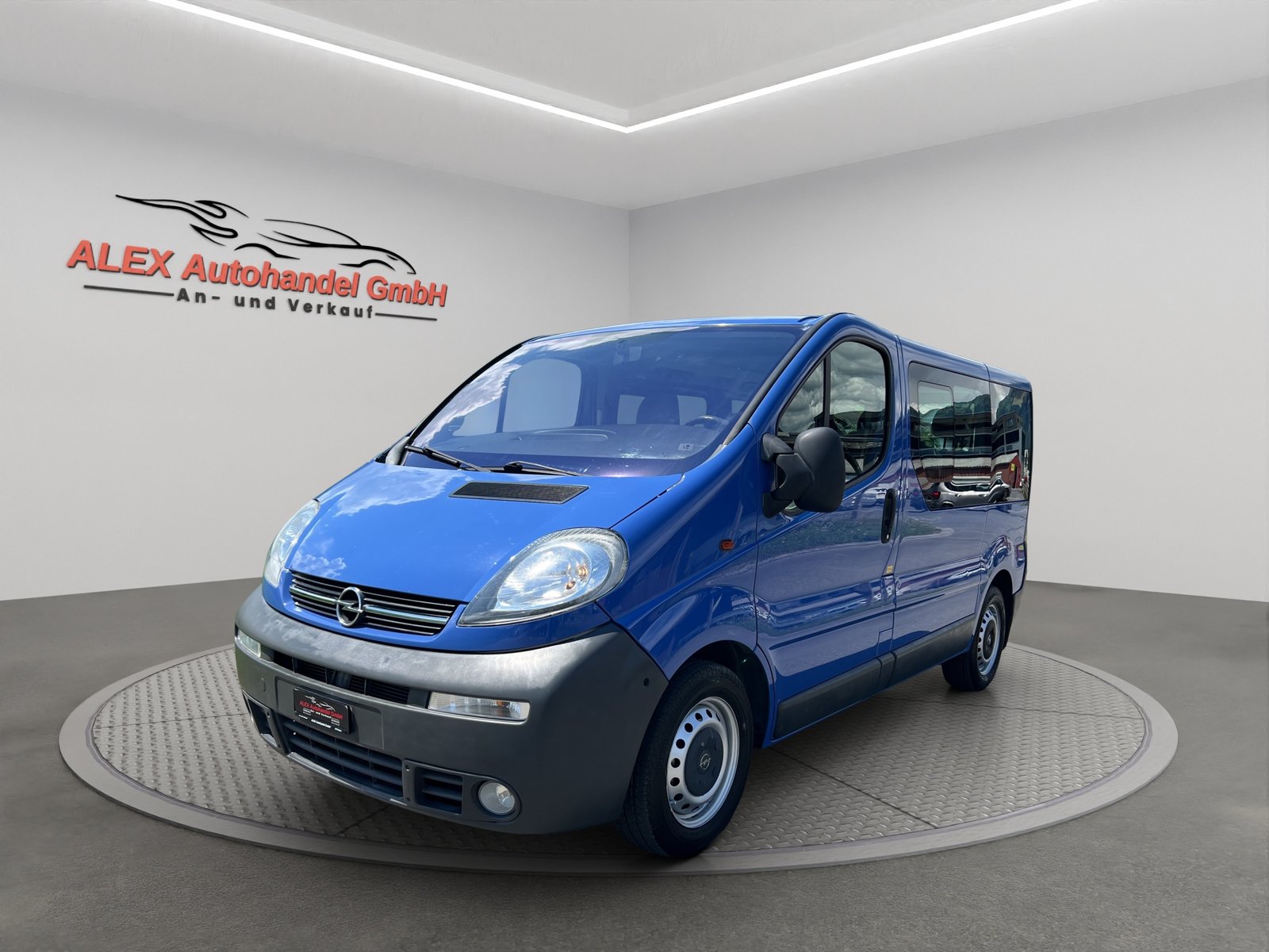 OPEL Vivaro Tour 2.5 CDTI 2.7t 8-Plätze