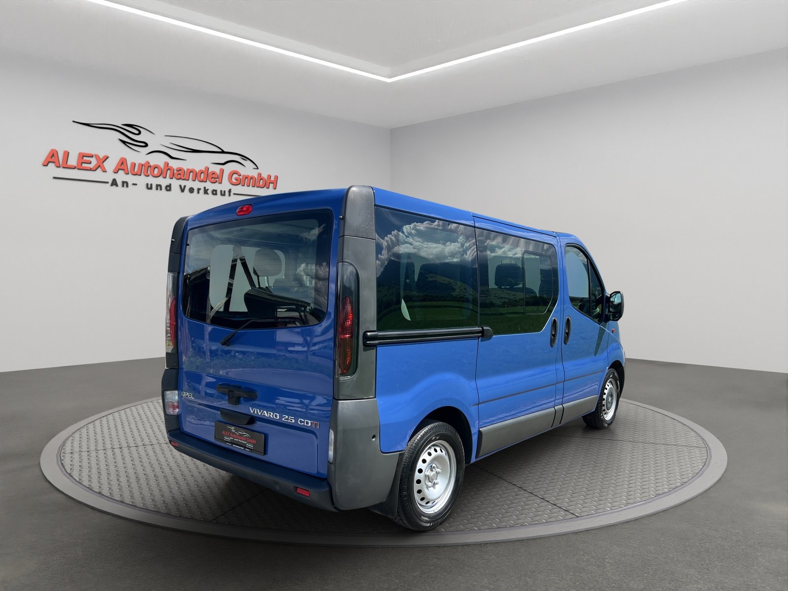 OPEL Vivaro Tour 2.5 CDTI 2.7t 8-Plätze, Diesel, Second hand / Used, Automatic - 7