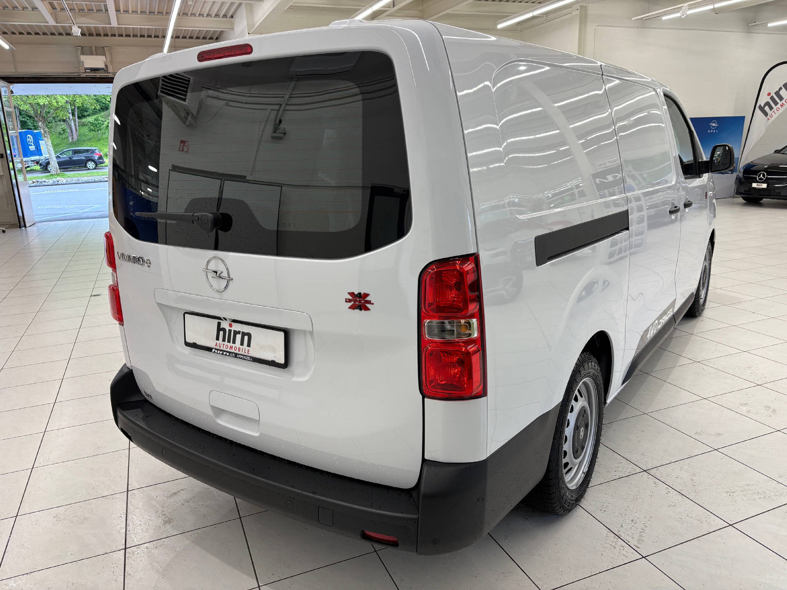 OPEL Vivaro-e Cargo XL 75kWh 4x4, Electric, New car, Automatic - 5