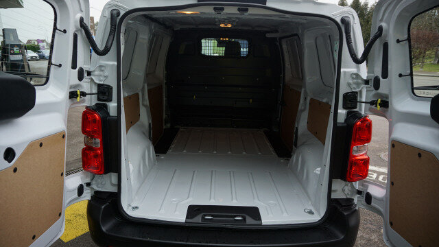OPEL Vivaro Cargo 1.5 D M EyB, New car, Manual - 7