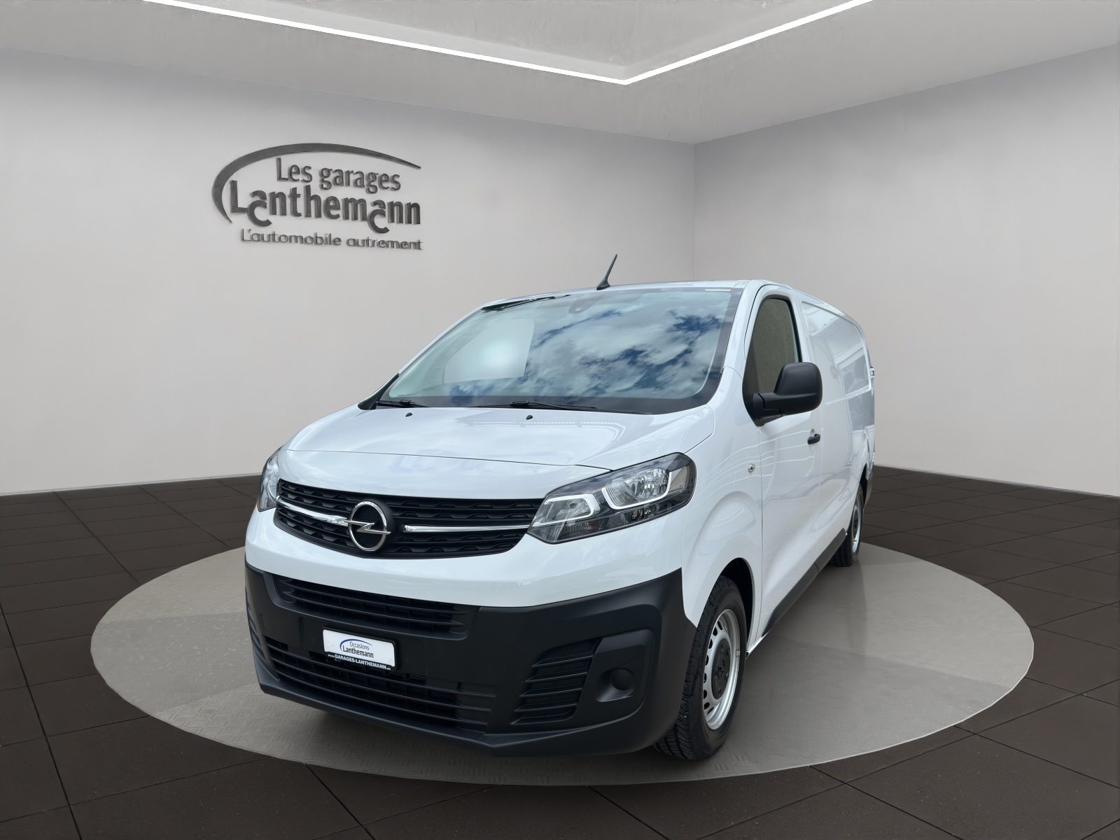 OPEL Vivaro Cargo 2.0 D s/s M