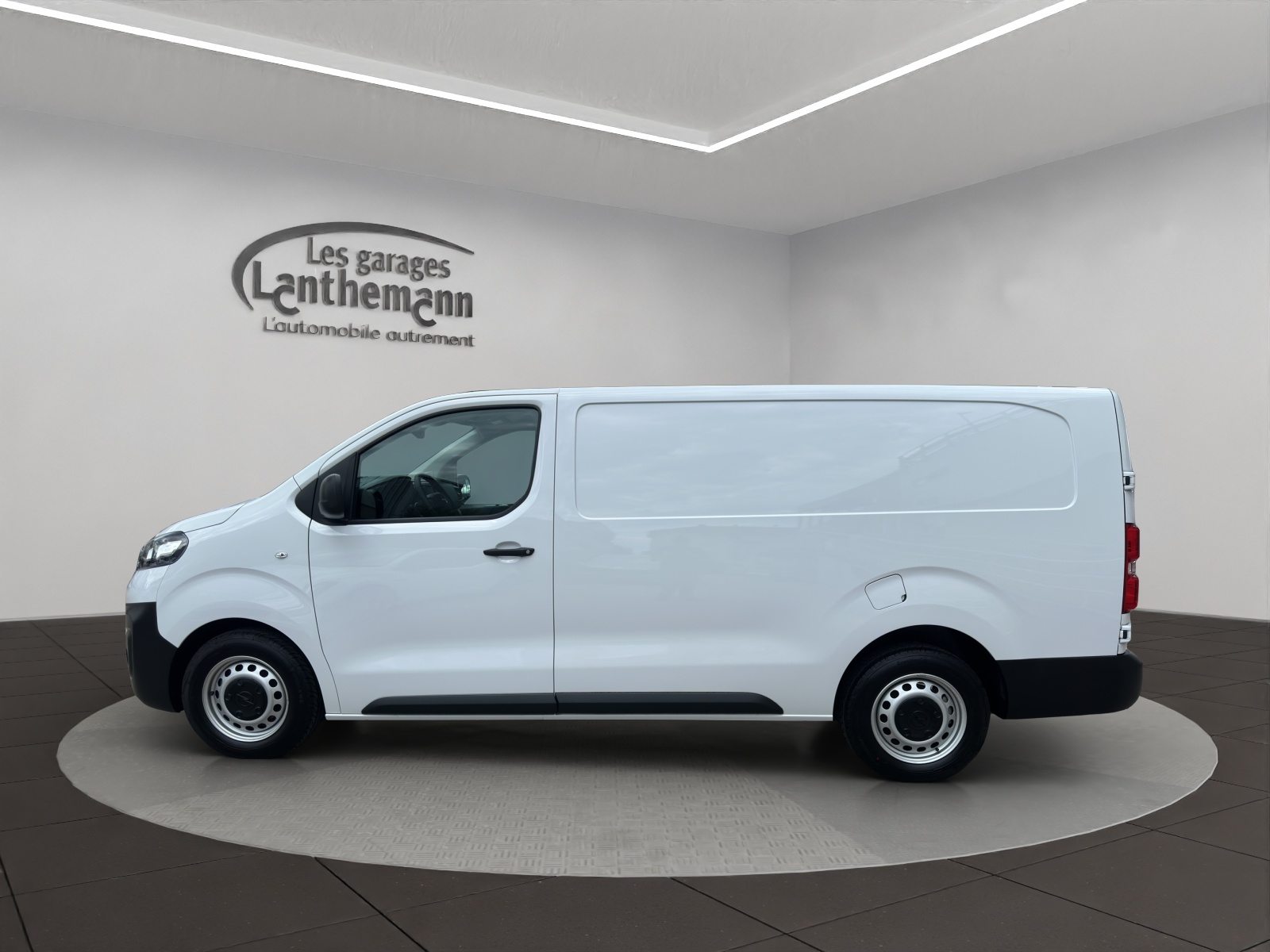 OPEL Vivaro Cargo 2.0 D s/s M, Diesel, Occasion / Gebraucht, Handschaltung - 2