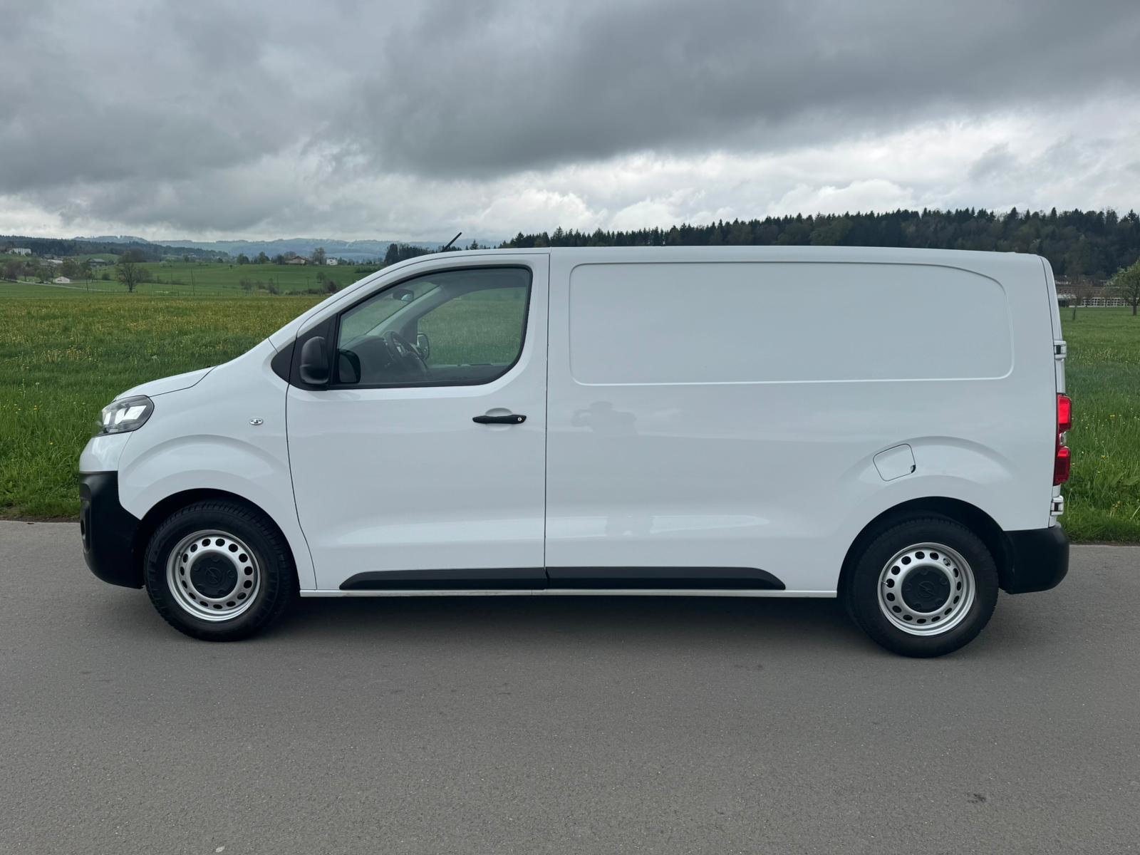 OPEL Vivaro Cargo 1.5 D s/s M, Diesel, Second hand / Used, Manual - 5