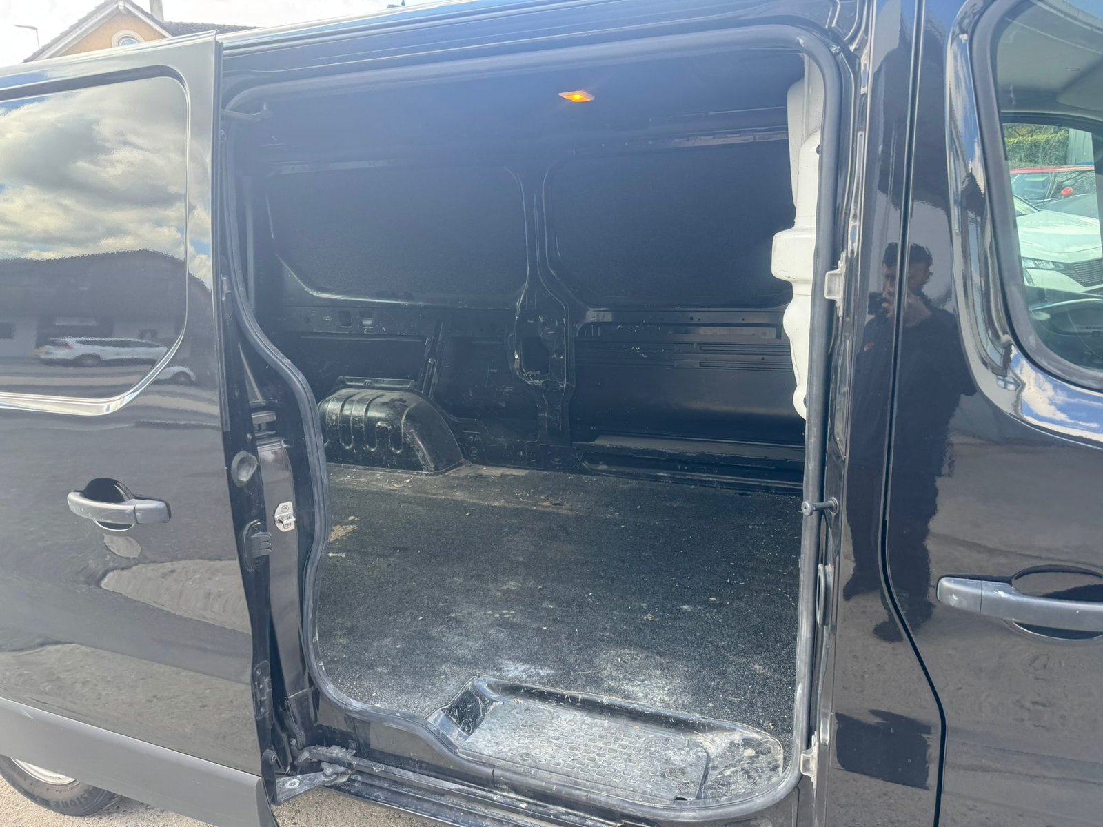 OPEL Vivaro 1.6 CDTI 2.9t L2H1, Diesel, Occasion / Utilisé, Manuelle - 6