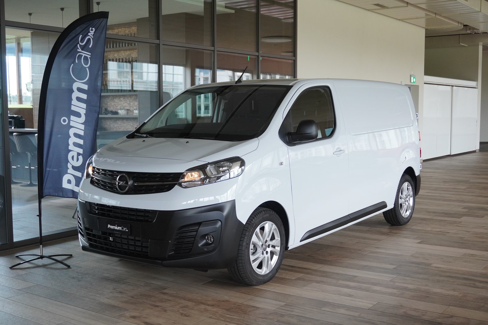 OPEL Vivaro Cargo 2.0 D s/s M