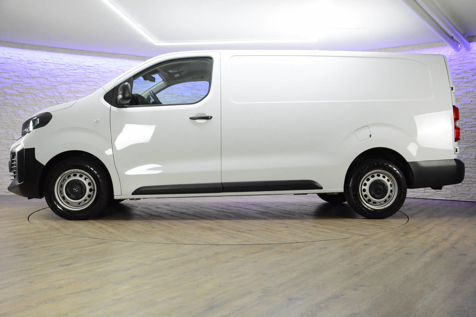 OPEL Vivaro Cargo XL 2.0 D 144 S/S, Diesel, Occasion / Utilisé, Automatique - 3