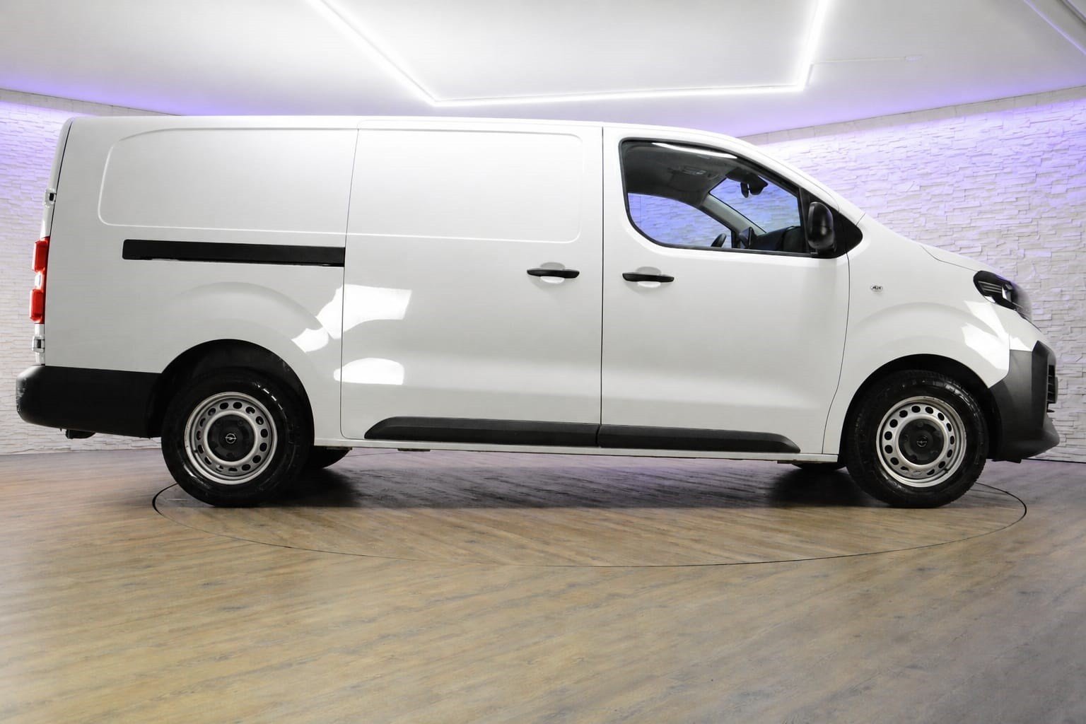 OPEL Vivaro Cargo XL 2.0 D 144 S/S, Diesel, Occasion / Utilisé, Automatique - 4