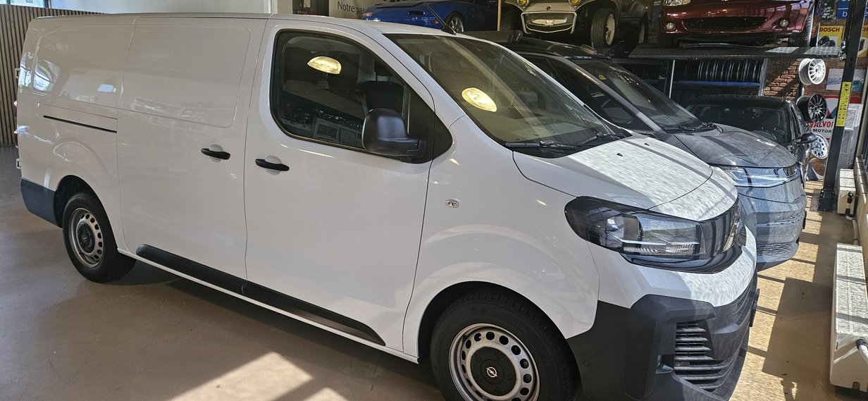 OPEL Vivaro Cargo 2.0 D s/s XL EN Aut., Diesel, Occasion / Utilisé, Automatique - 4