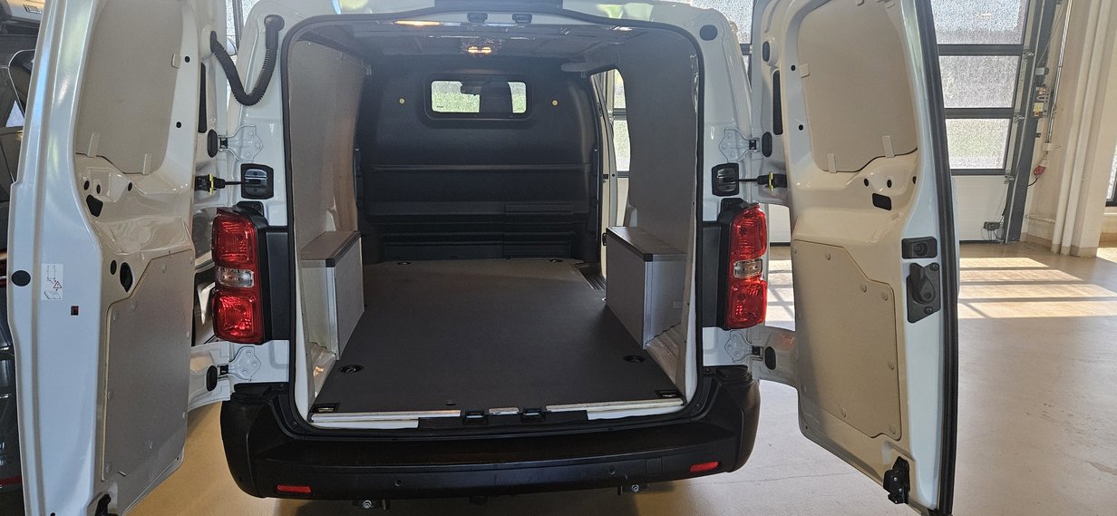 OPEL Vivaro Cargo 2.0 D s/s XL EN Aut., Diesel, Occasion / Utilisé, Automatique - 6