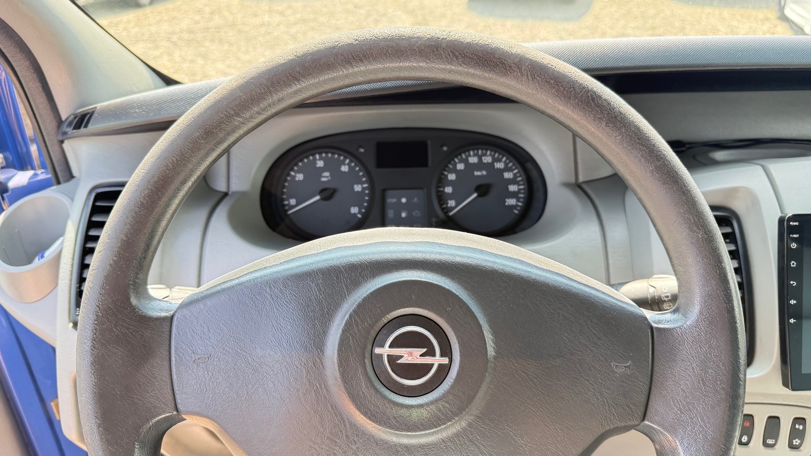 OPEL Vivaro 2.5 CDTI, Diesel, Occasion / Gebraucht, Automatik - 4