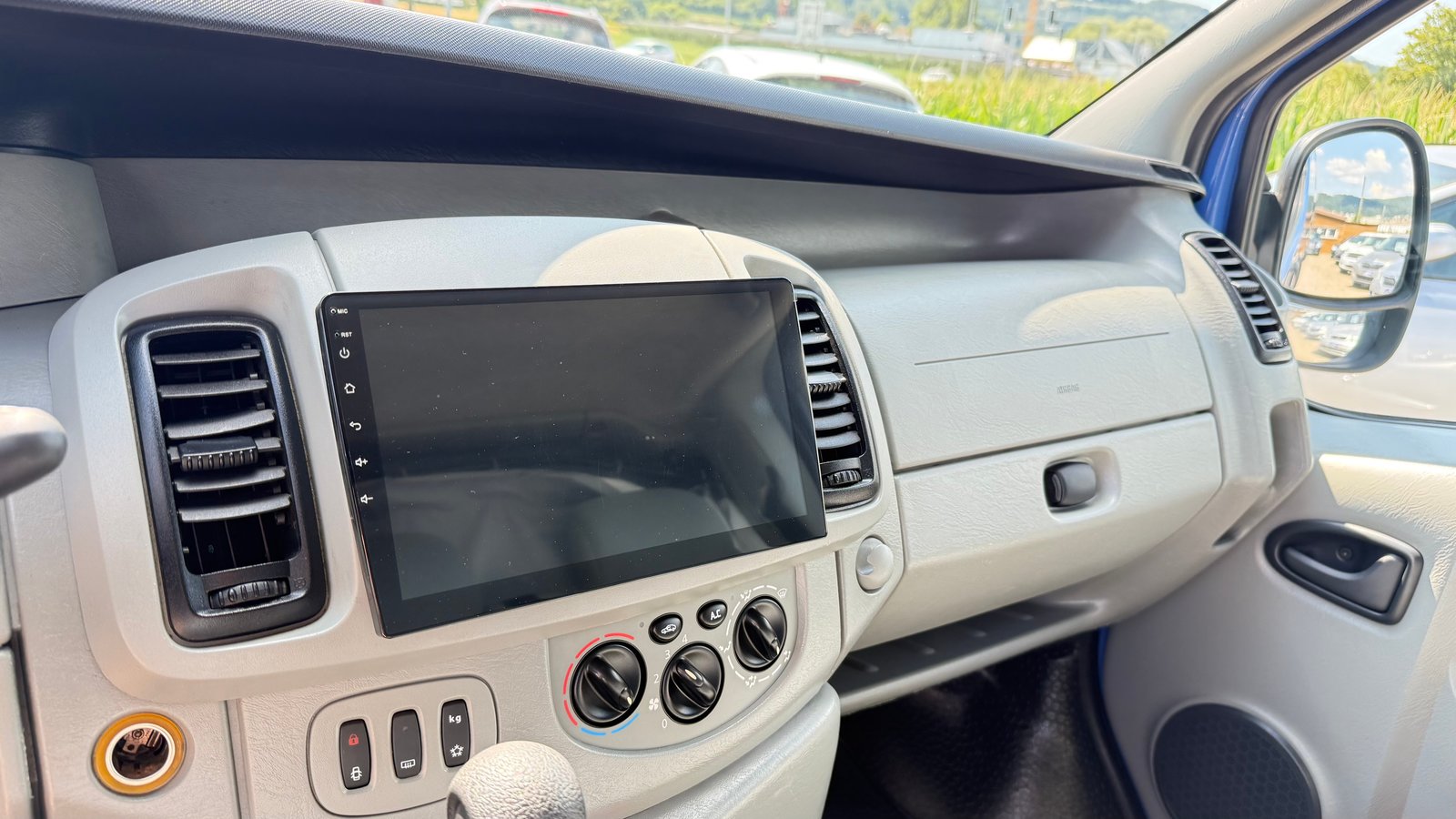 OPEL Vivaro 2.5 CDTI, Diesel, Occasion / Gebraucht, Automatik - 5