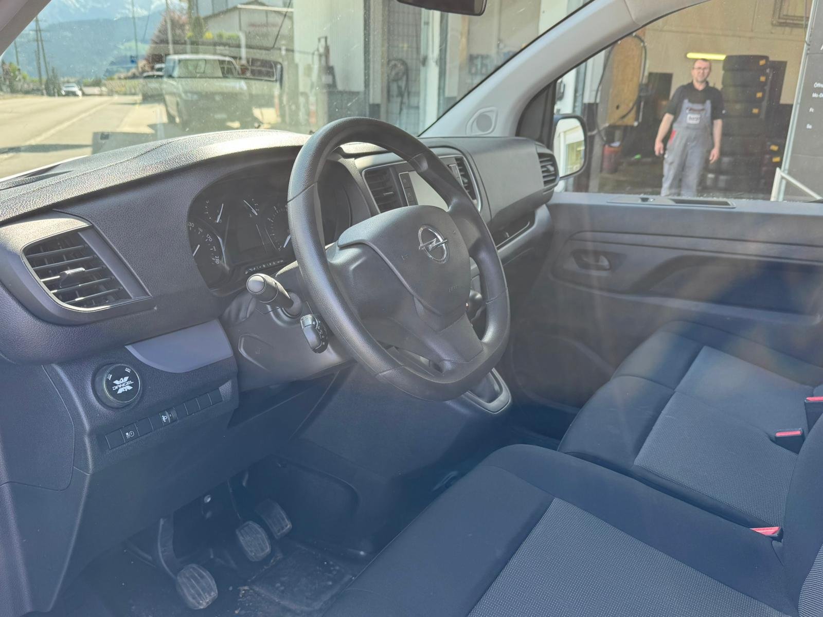 OPEL Vivaro Cargo 3.1 t L 2.0 D 144 S/S, Diesel, Auto dimostrativa, Manuale - 5
