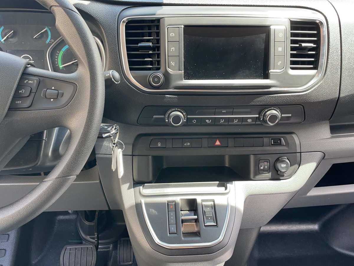 OPEL Vivaro-e Cargo 2.7 t M 75kWh, Elektro, Occasion / Gebraucht, Automatik - 6
