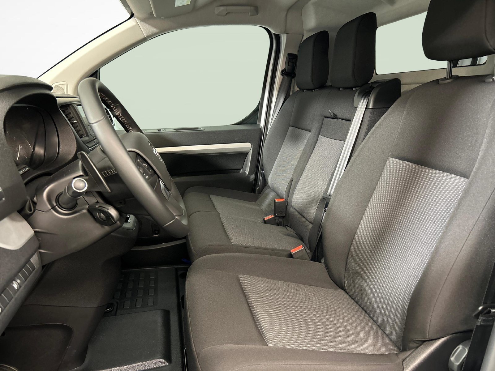 OPEL Vivaro Cargo 2.7 t M 2.0 D 177 S/S, Diesel, Occasioni / Usate, Automatico - 3