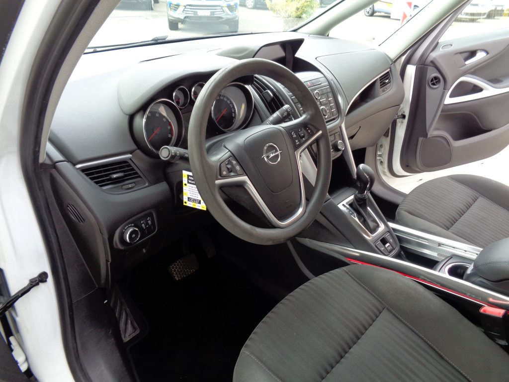 OPEL ZAFIRA 1.4i Turbo Enjoy, Benzin, Occasion / Gebraucht, Automatik - 2