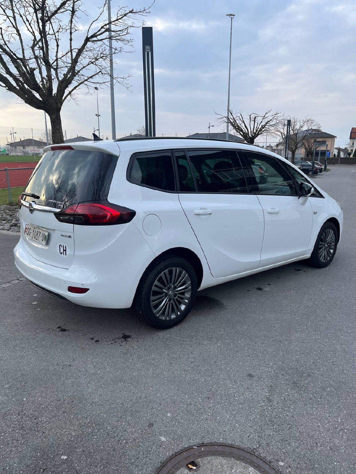 OPEL Zafira Tourer 1.6 CNG eFLEX Active Ed., Erdgas (CNG) / Benzin, Occasion / Gebraucht, Handschaltung - 4