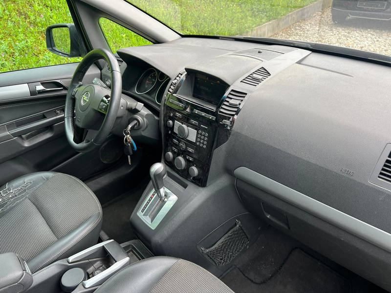 OPEL ZAFIRA 1.8 16V Cosmo, Benzina, Occasioni / Usate, Manuale - 2