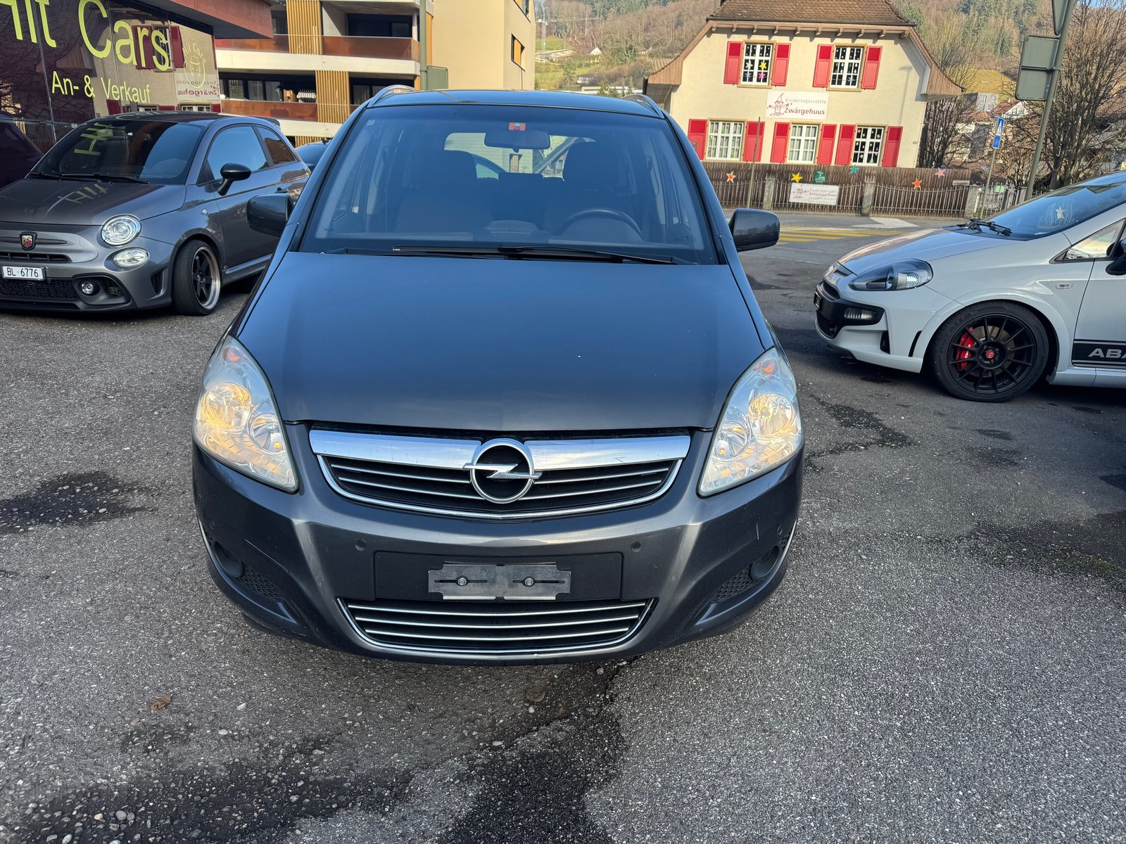 OPEL Zafira 2.2i 16V Enjoy