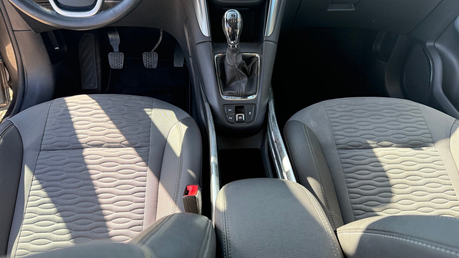 OPEL Zafira Tourer 1.4i 16V Cosmo, Benzin, Occasion / Gebraucht, Handschaltung - 5