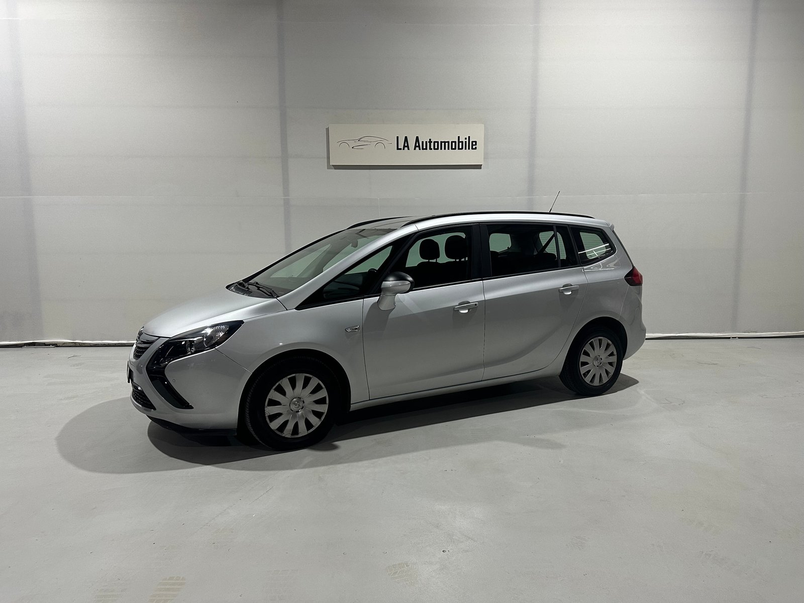 OPEL Zafira Tourer 2.0 CDTi BiTurbo Sport, Diesel, Second hand / Used, Manual - 2