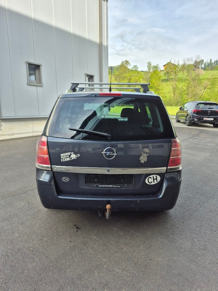 OPEL Zafira 1.8i 16V Enjoy, Essence, Occasion / Utilisé, Manuelle - 4