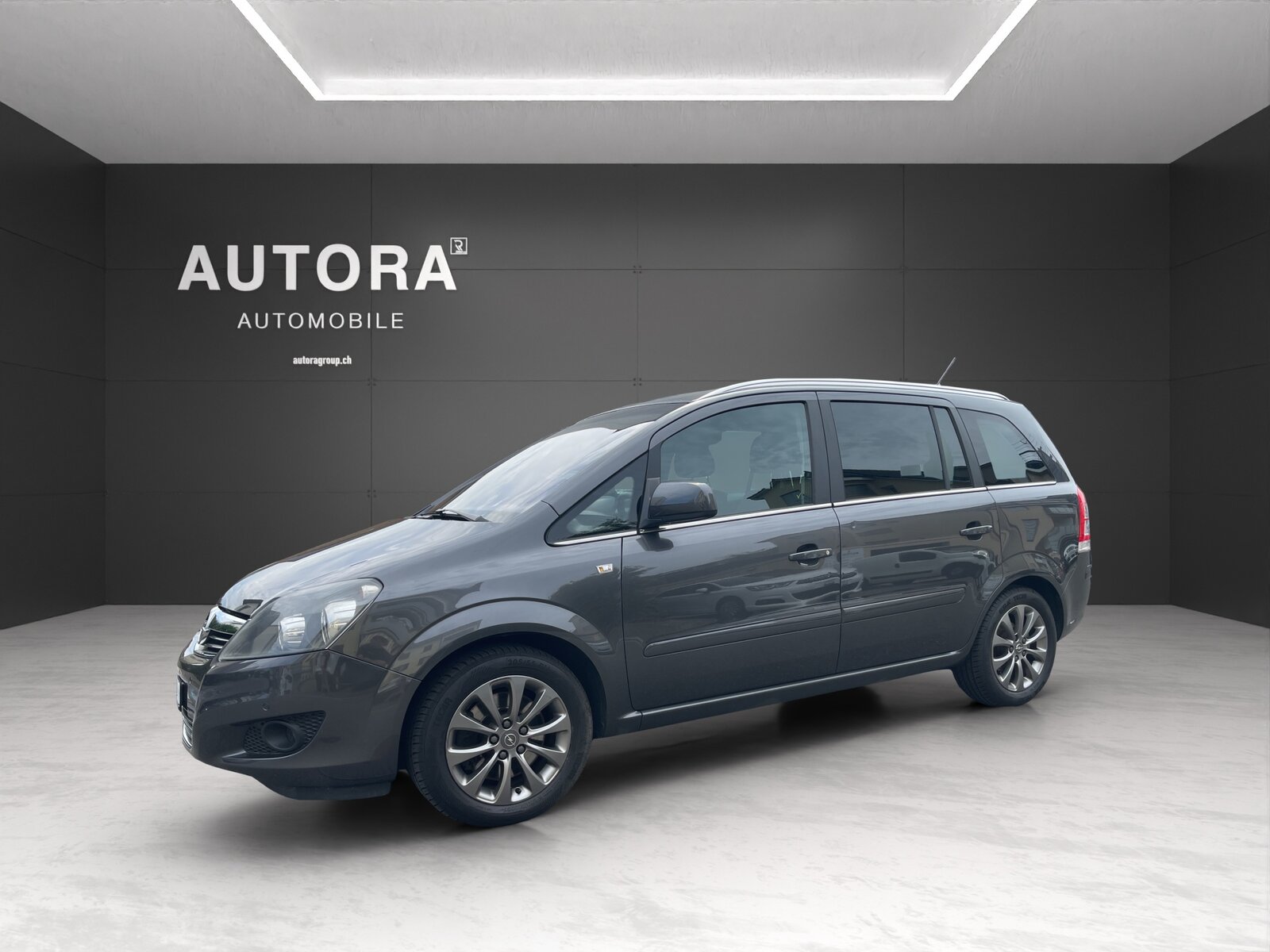 OPEL Zafira 2.2i 16V Anniversary Edition Automatic
