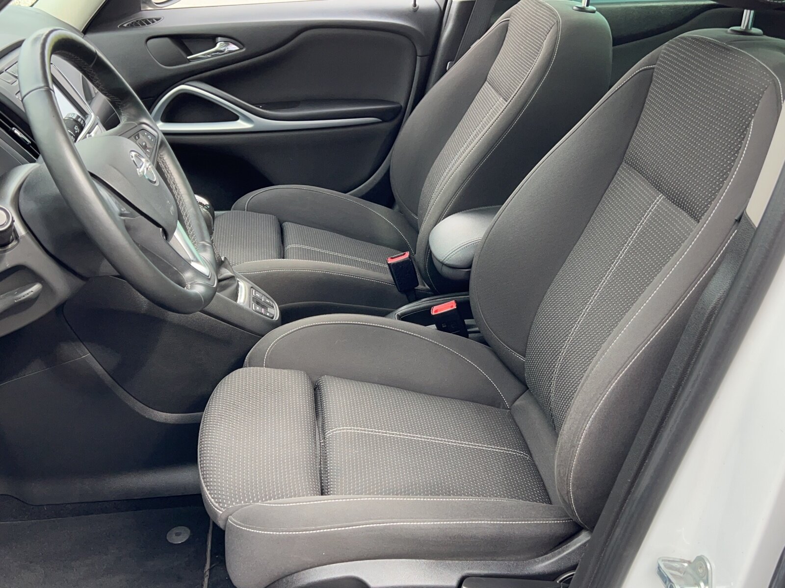 OPEL Zafira 1.6T eTEC 120 Years S/S, Benzin, Occasion / Gebraucht, Handschaltung - 7