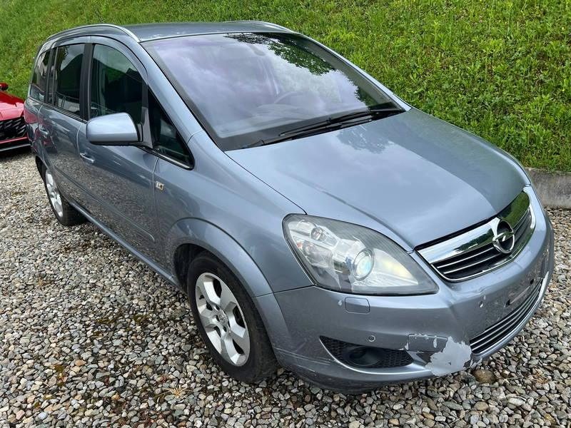 OPEL ZAFIRA 1.8 16V Cosmo