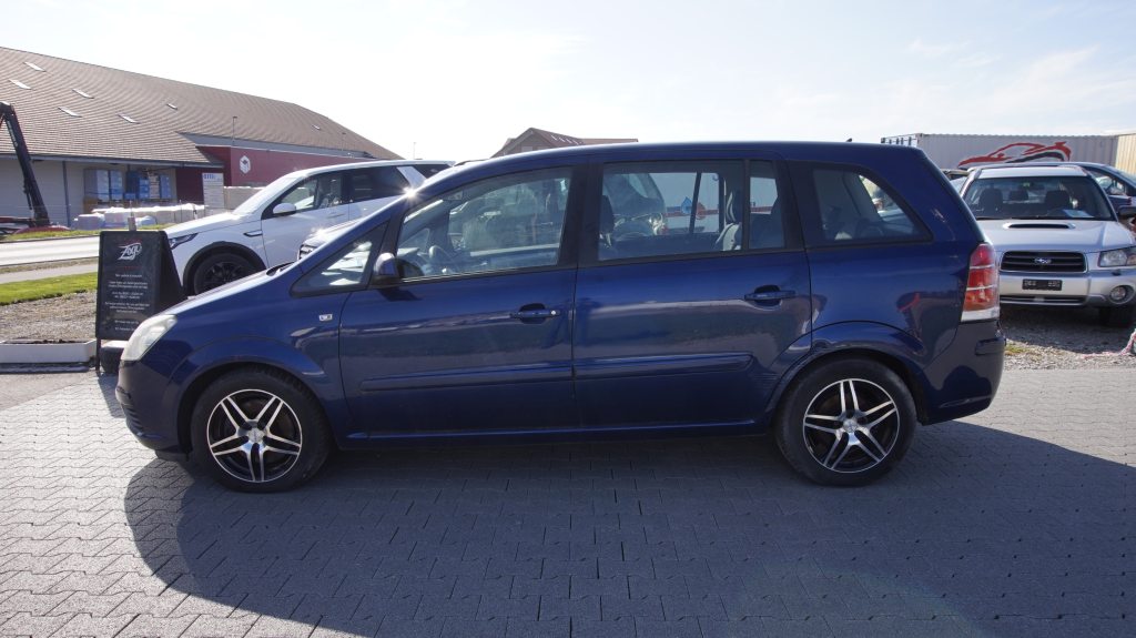 OPEL ZAFIRA 2.2 16V Direct Enjoy, Benzin, Occasion / Gebraucht, Handschaltung - 2