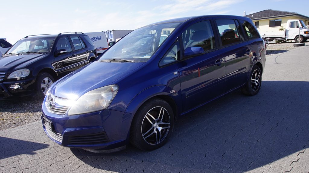 OPEL ZAFIRA 2.2 16V Direct Enjoy
