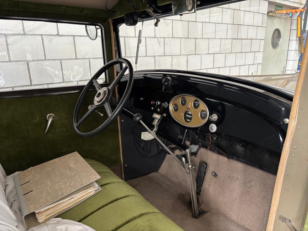 PACKARD CUSTOM EIGHT Peerless 6-81, Essence, Voiture de collection, Manuelle - 3