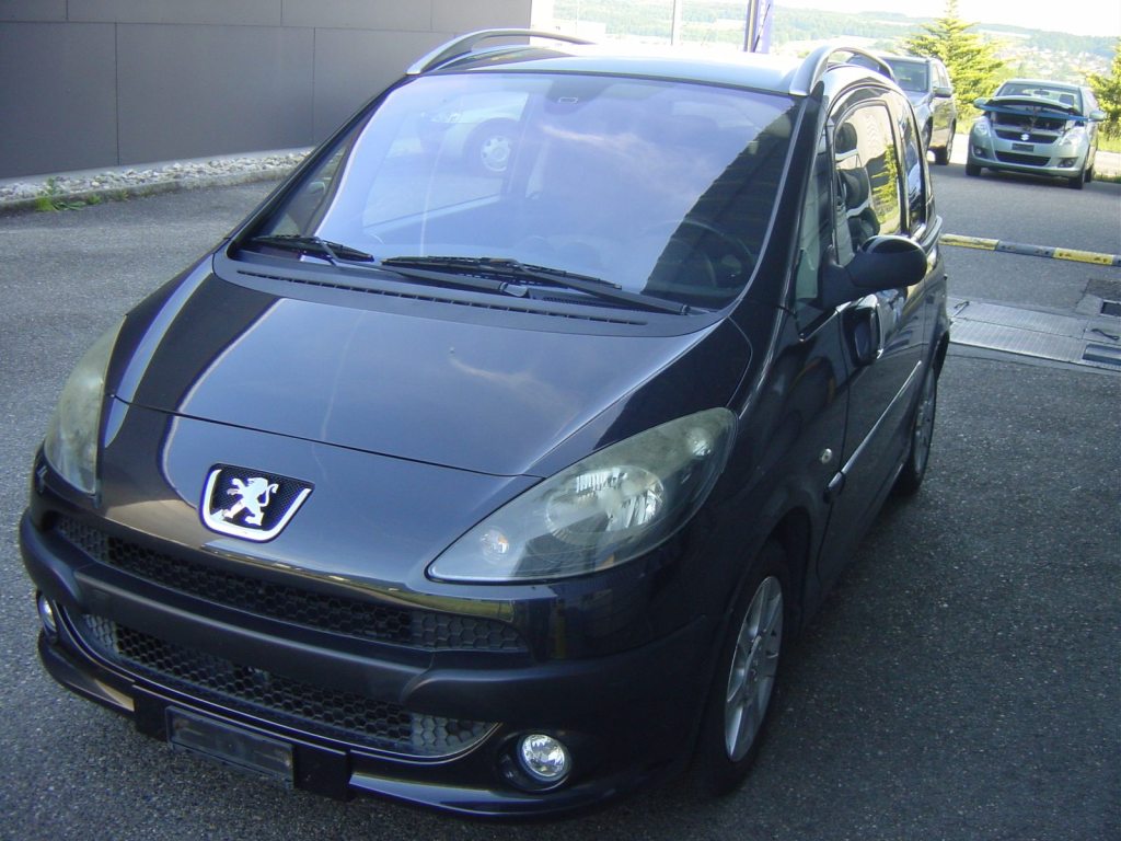 PEUGEOT 1007 1.6 16V Trendy 2-Tronic, Petrol, Second hand / Used, Automatic - 2