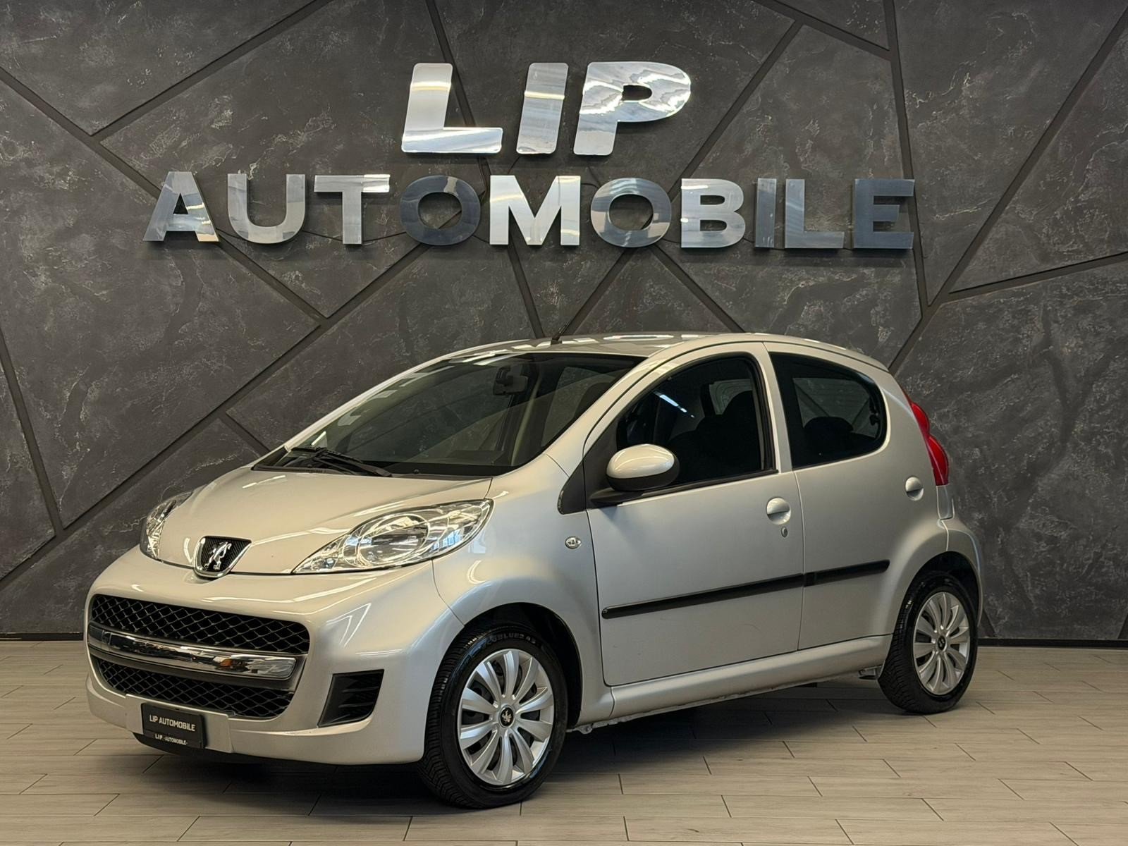 PEUGEOT 107 1.0 Trendy