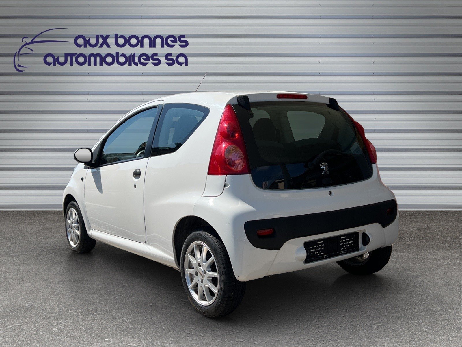 PEUGEOT 107 1.0 Trendy, Essence, Occasion / Utilisé, Manuelle - 2