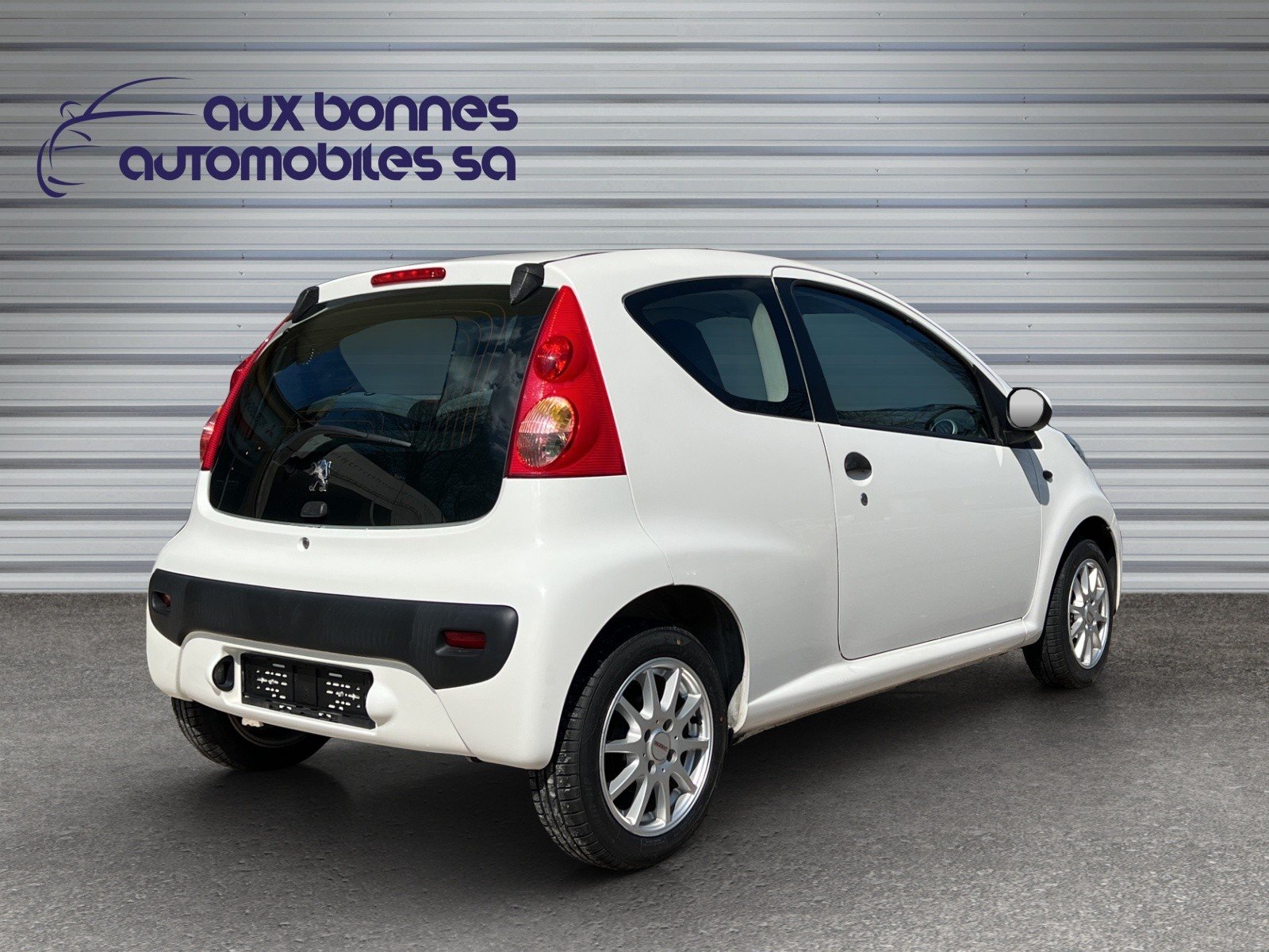 PEUGEOT 107 1.0 Trendy, Essence, Occasion / Utilisé, Manuelle - 4