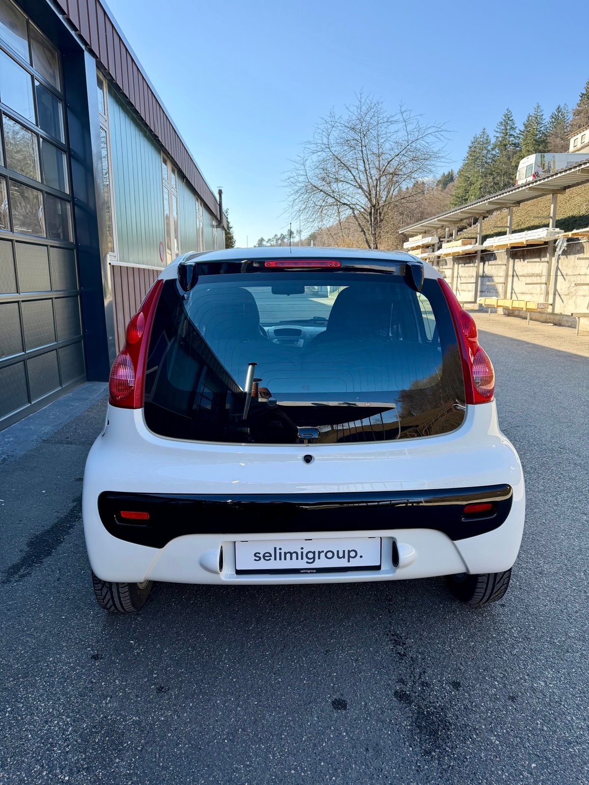 PEUGEOT 107 1.0 Swiss Edition, Essence, Occasion / Utilisé, Manuelle - 7