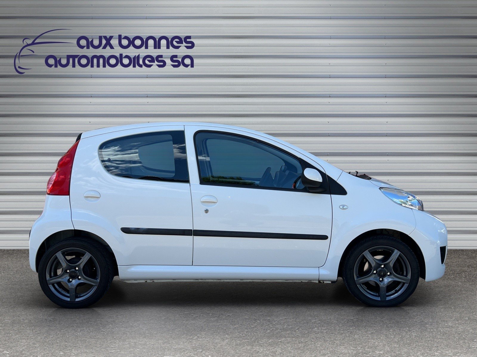 PEUGEOT 107 1.0 Trendy, Essence, Occasion / Utilisé, Manuelle - 7