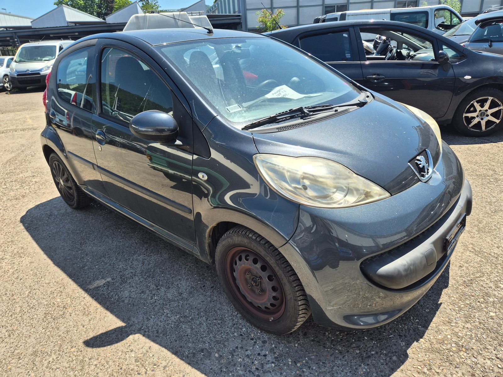 PEUGEOT 107 1.0 Trendy, Petrol, Second hand / Used, Manual - 2